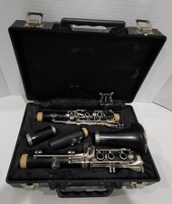 2002 Student Buffet Crampon B12 Clarinet with 9 new reeds, case  manuals