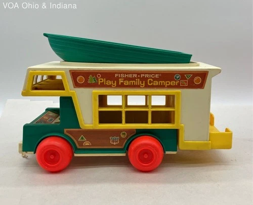 Vintage 1972 Fisher-Price Play Family Camper #992 Truck Boat Little People