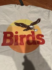 “BIRDS” Philadelphia Eagles WaWa Large Short Sleeve T Shirt White L