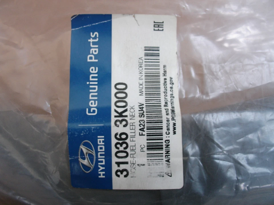 Manguera de cuello de llenado de combustible 310363K000 para Hyundai Sonata 2004-2013 Foto 2 de 2