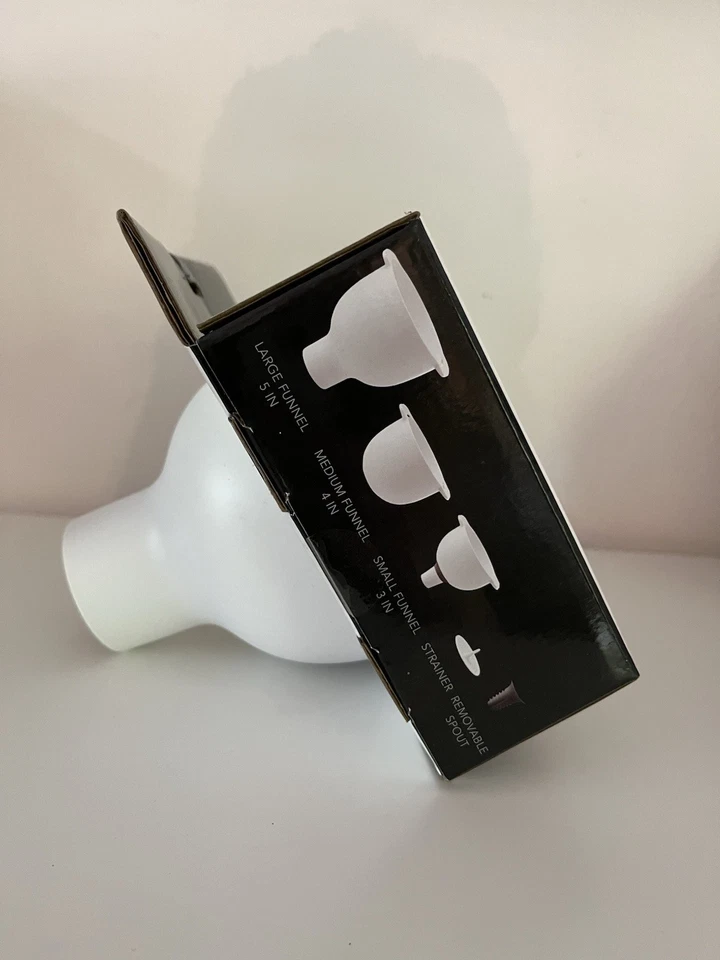 NEW KitchenAid 5 Piece Funnel Set, 3” 4” 5” With Removable Strainer And Spout - Image 4 of 4