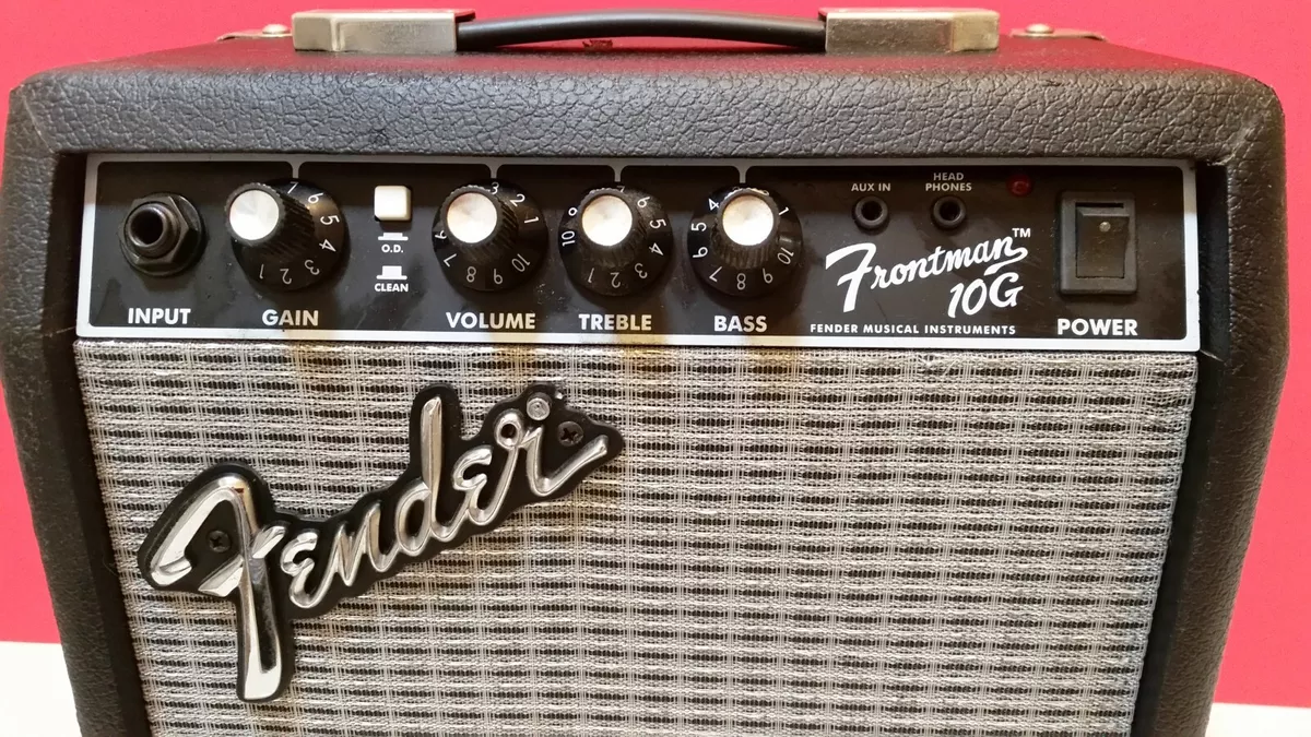 Fender Frontman 10G Amp PR 357 Guitar Practice Amplifier 28 Watt