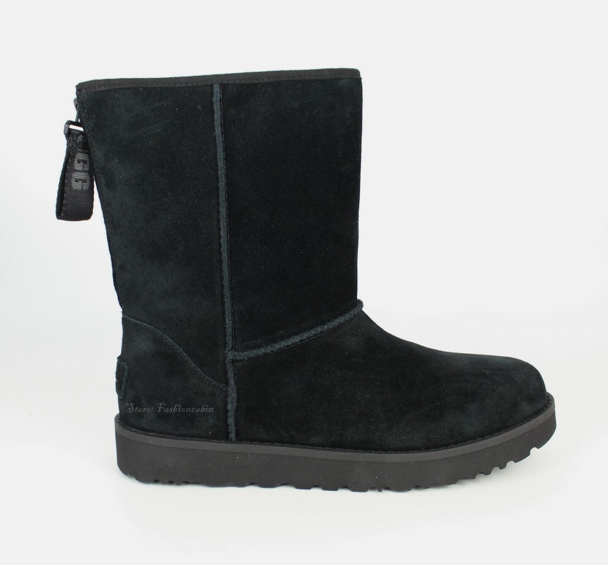 【新品】UGG W CLASSIC SHORT ブラック UGG Classic Short ブラック