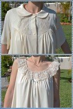 SHADOWLINE Night Gown  Robe Set, Beige, Lace, NOS W/Tags VTG 1975