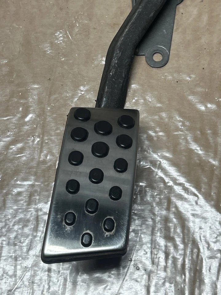 Ford Mustang Bullitt 2001 pedal de gasolina - 51 k millas 257 Foto 2 de 4