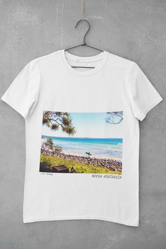 Surfing T-shirt Noosa Australia Retro 
