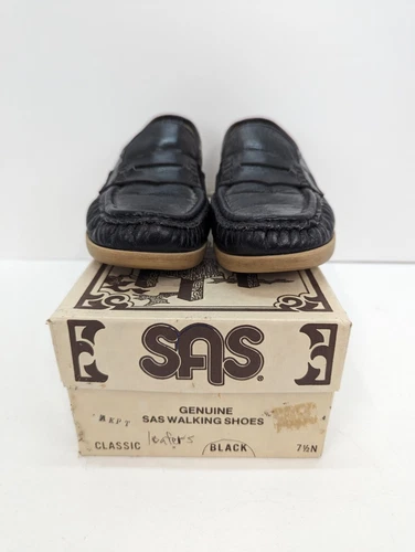 SAS Womens Black Classic Walking Shoes Penny Loafer Style Size 7 1/2N