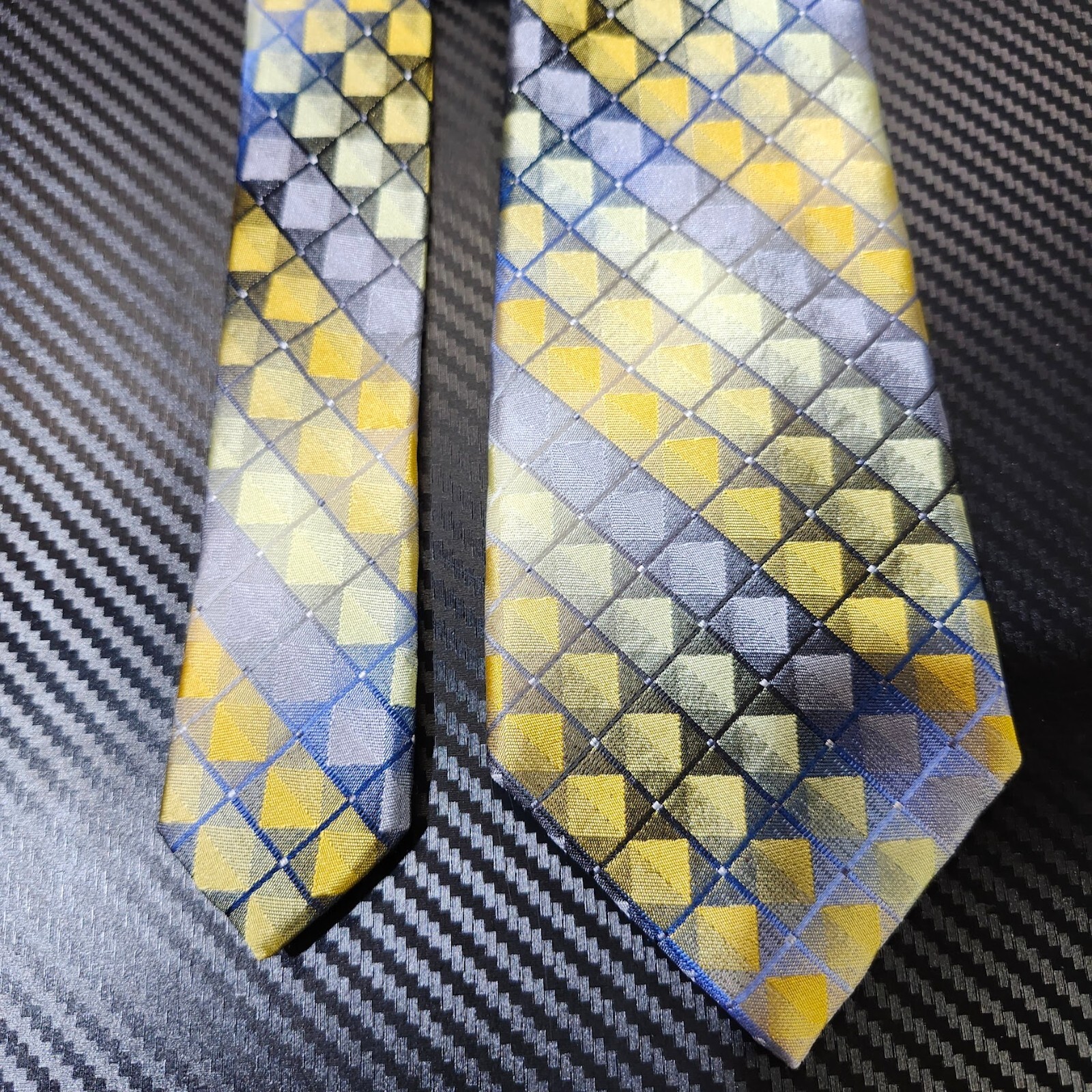 VAN HEUSEN 100% Silk Tie Multicolor Wavy Geometric Flextie image 3
