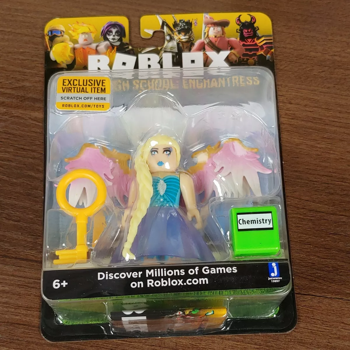 Roblox Celebrity Collection - Royale High School: Enchantress Figure Pack  [Includes Exclusive Virtual Item]