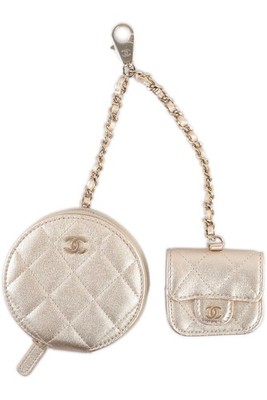 CHANEL GOLD 2024 GESTEPPTE LEDER AIRPOD HÜLLE UND GELDBÖRSE