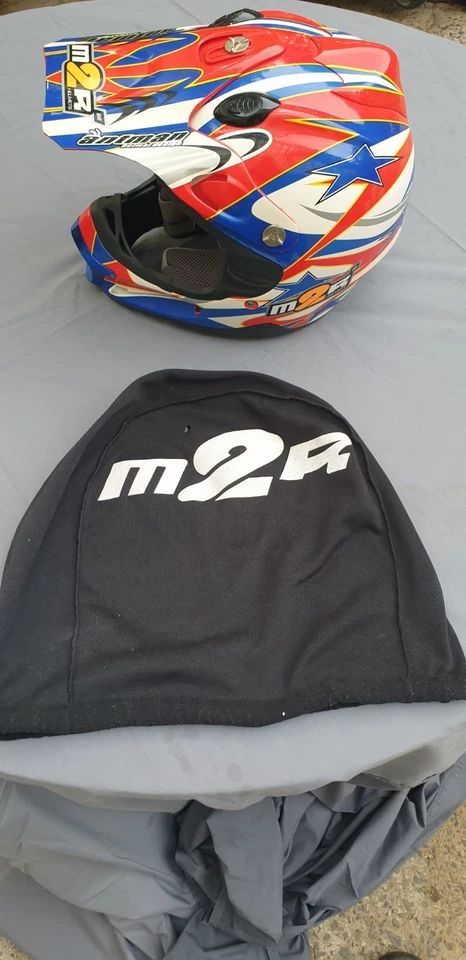 M2R helmets childs motorcycle helmets - Image 2 of 4