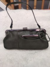 Bueno Green Small Hand Bag Kiss Lock Frame Wristlet Inner Pocket Purse