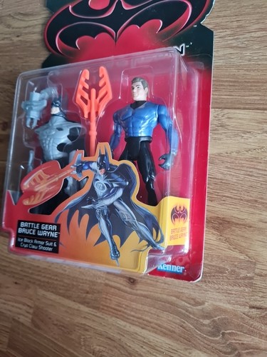 Figura de acción Kenner Batman y Robin 1997 Battle Gear Bruce Wayne de colección nuevo en stock - Imagen 7 de 10