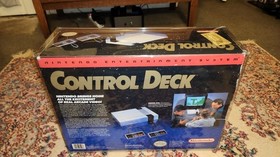 Consola Nintendo NES Control Deck System casi completa en caja 