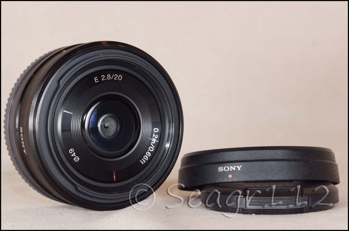 Sony E Mount 20mm f/2.8 (SEL20F28) Wide Angle Lens w/ Hood & Caps