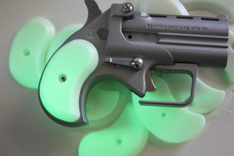 Custom derringer grips Bearman Big Bore Cobra glow 9MM 38SPL 380ACP glowing