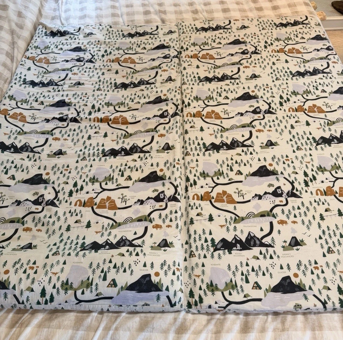 Toki Kids Mega Padded Play Mat 54” x 57” National Parks mega baby
Opens in a new window or tab