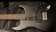 Squier Affinity Stratocaster HSS Guitar Pack ...