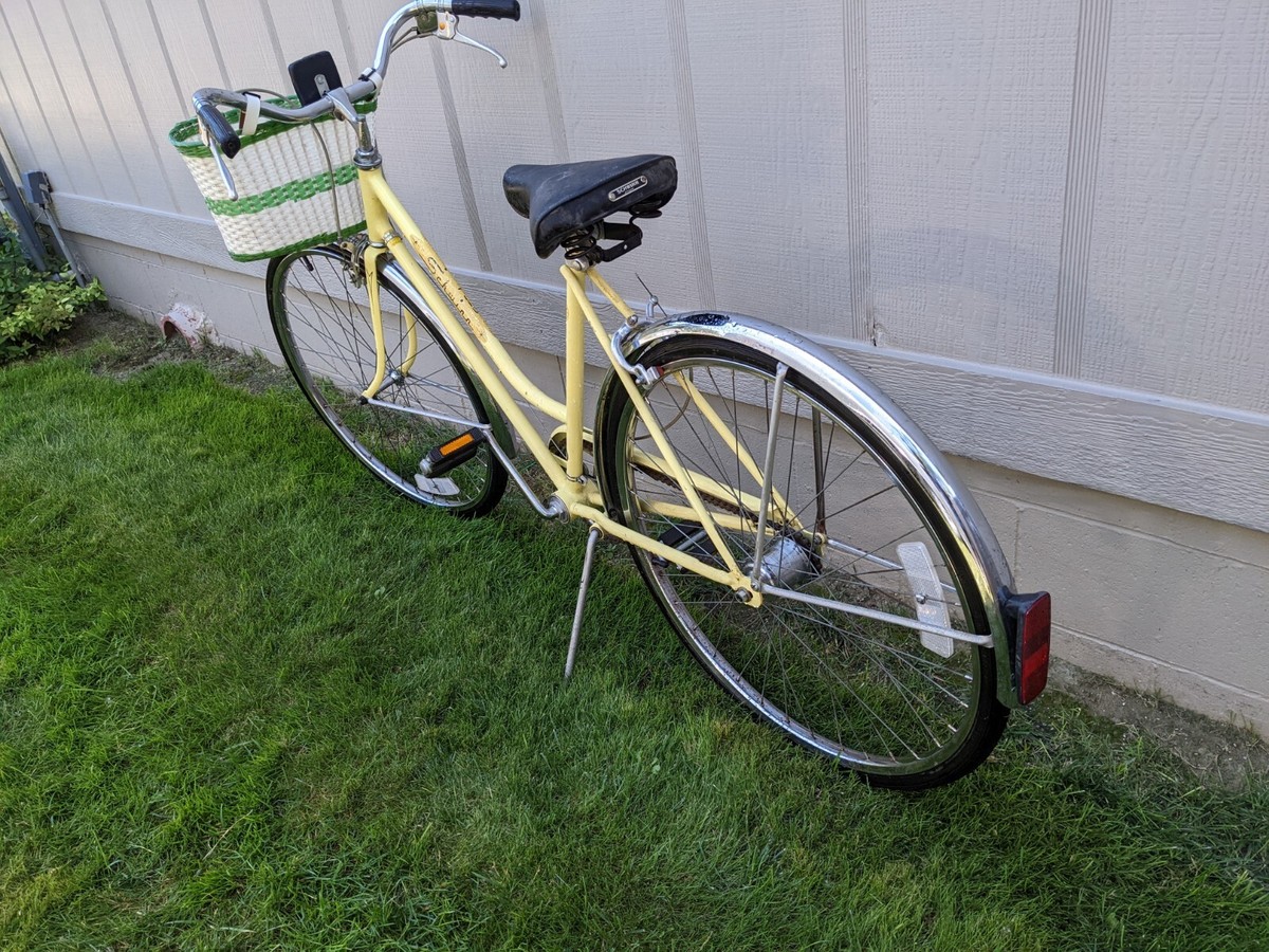 VINTAGE SCHWINN 1970s COOL LEMON BREEZE CRUISER 26