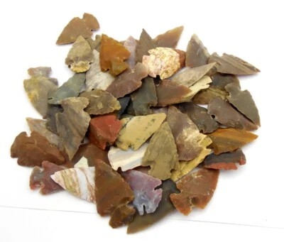 200 PCS LOT OF ARROWHEADS SPEARHEAD BOW POINTS HUNTING FLINT STONE COLLECTION - Image 1 of 4