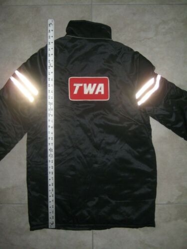 Giacca Vintage TWA AIRLINES Divisa Dipendente Lavoro Bagaglio Terra Equipaggio USATA Piccola - Foto 8 di 12