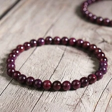 Natural Garnet Bead Healing Protection Women Stone Crystal Stretch Bracelet Gift