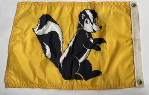 Nylon boat Ship ATV Flag Fun Flag Skunk on yellow background 11.5”x17.5” 