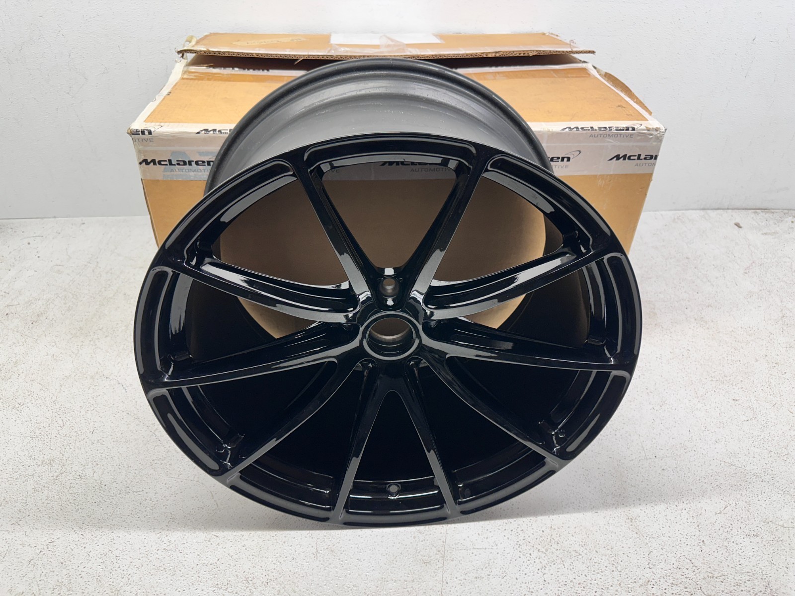 Mint! MCLAREN 675LT 10 SPOKE ULTRA LIGHT 20" 11J REAR ALLOY WHEEL OEM