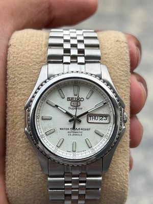 Seiko Superior SKZ047 Mens Automatic Watch with Silver Texture