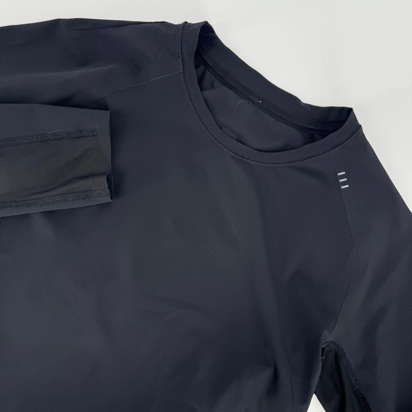 Lululemon Men's Black Compression Long Sleeve Base Layer Athletic Shirt Small
