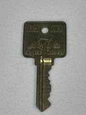 VTG Arco 7 Rifkin Security Key For Bank Deposit Bags  #SB4482