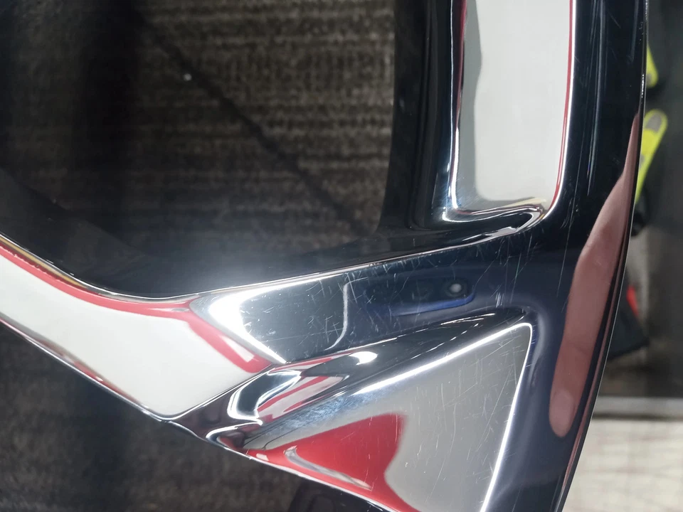 Blemished Single 22x9 Chrome Wheel Voxx Replicas SSI 6x5.5 31 Foto 4 de 4