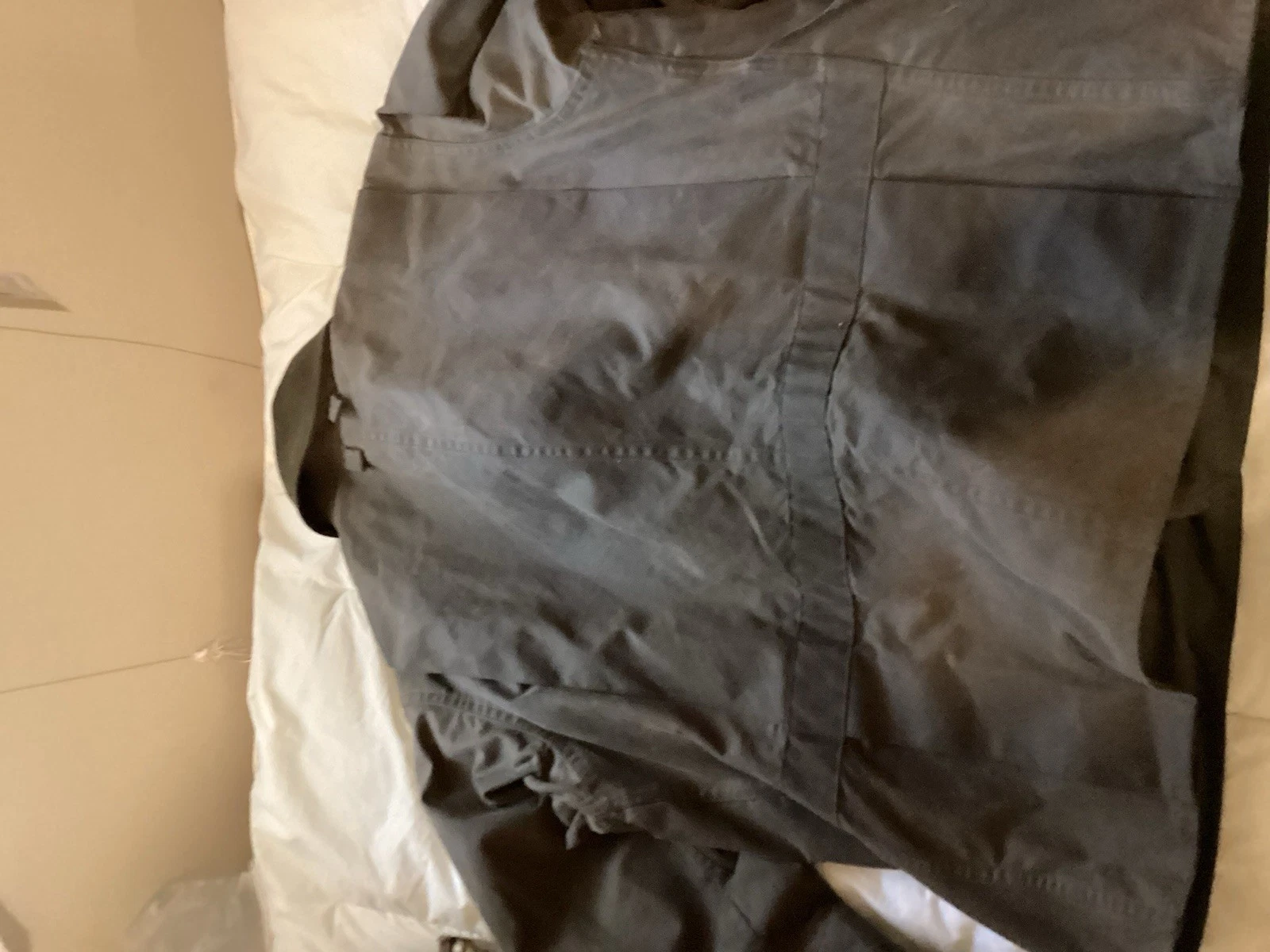 Filson waterfowl 435 olive coat jacket - product detail image 2