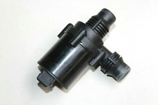 Pompe à eau BMW 523