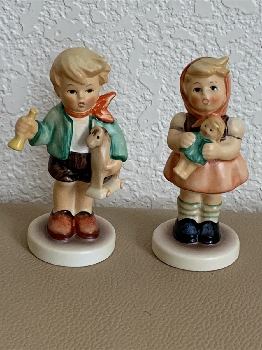 Vintage Goebel Hummel Figurines Boy And Girl 3 1/2” Set Of Two 1967 Germane