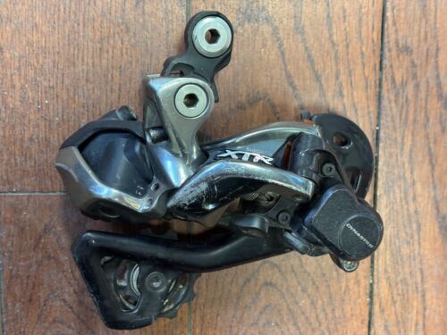 Shimano XTR RD-M9050-GS Di2 Rear Derailleur Medium Cage 11 Speed Electronic