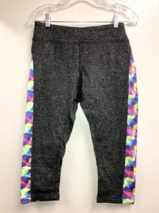 NWT Medium Lularoe Jade Capri Workout Leggings. HEATHERED CHARCOAL wBrite Bands