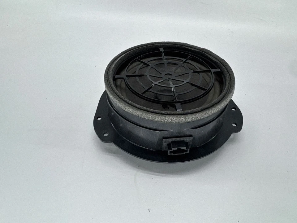 Audi A5 2018 Enceinte de porte arrière 8W5035411 ANQ2251 - Photo 4/4