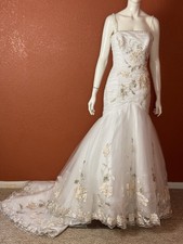 Enzoani Ariel Embroidered Wedding Dress Size 4