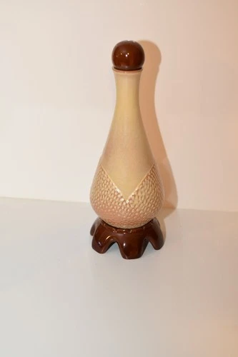 Frankoma pottery vase V-6 signed Joniece Frank 617