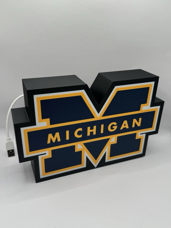 University of Michigan - Light Up LED Sign U Of M Wolverines Football Big 10 Foto 4 de 4