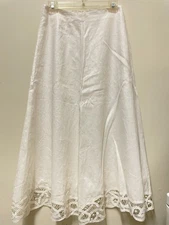 Women's Madison Studio white long skirt 100% linen lace edge size 4P NEW NWT