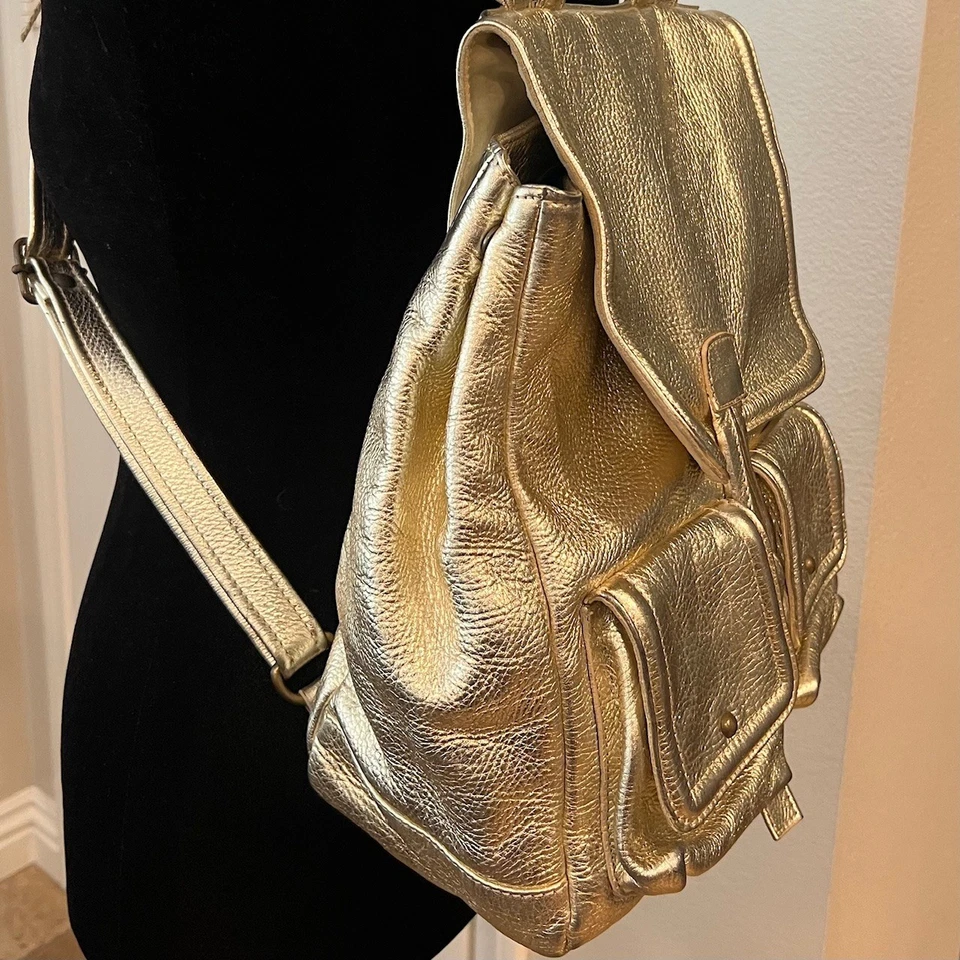 LAURA DI MAGGIO Italy GIANNI NOTARO Designer Metallic Gold Leather Backpack - Image 4 of 4