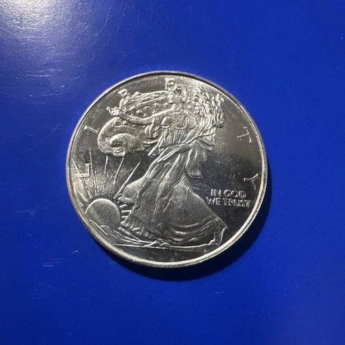 1/2 oz .999 fine silver round, Walking Liberty Design #2675