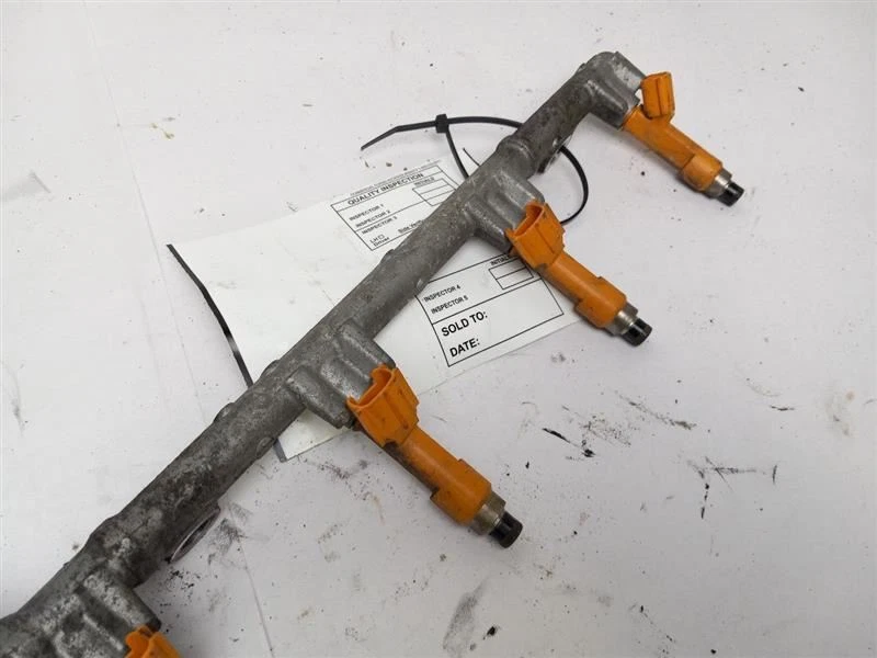 CARRIL DE COMBUSTIBLE PARA TOYOTA CAMRY 2008-2015 Foto 3 de 3