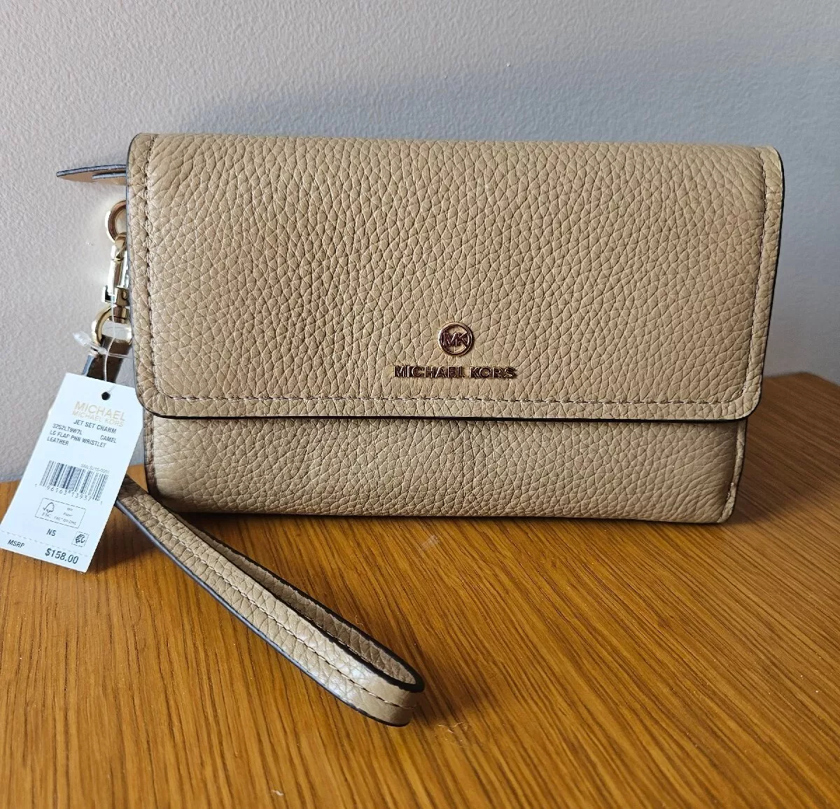 MICHAEL KORS Jet Set Charm Large Flap Phone Leather Wristlet