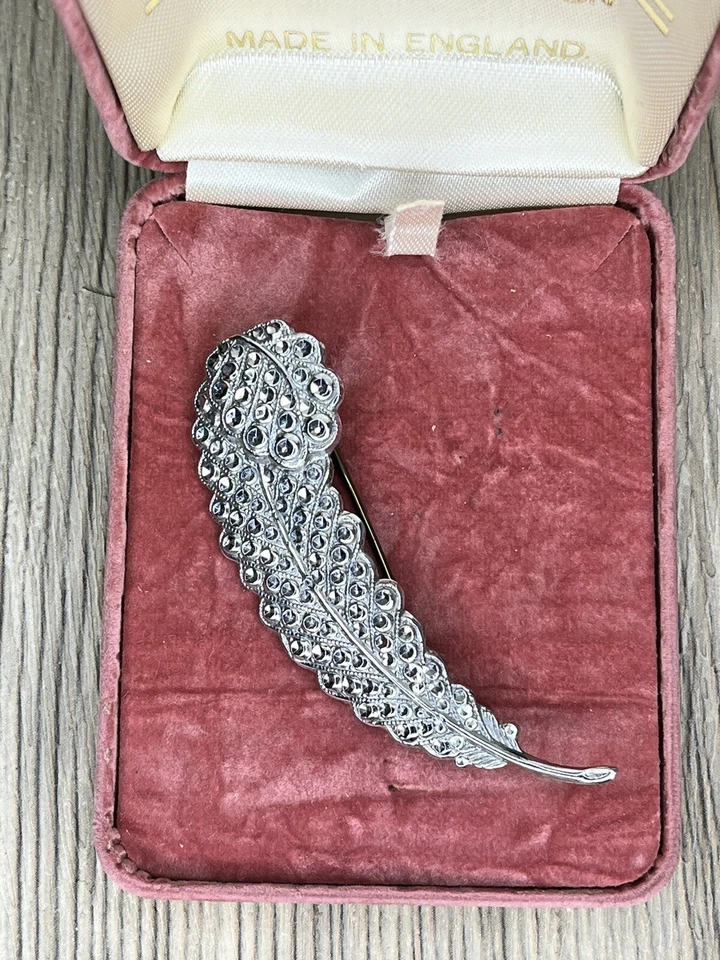 Vintage Staybrite Faux Marcasite Silver Tone Feather / Angel Wing Brooch Pin - Image 2 of 4
