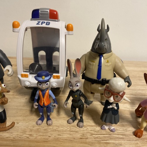 12x Figuras Tomy Disney Zootopia / Zootropolis Nick Wilde Fox Mayor Corazón de León... - Imagen 4 de 7