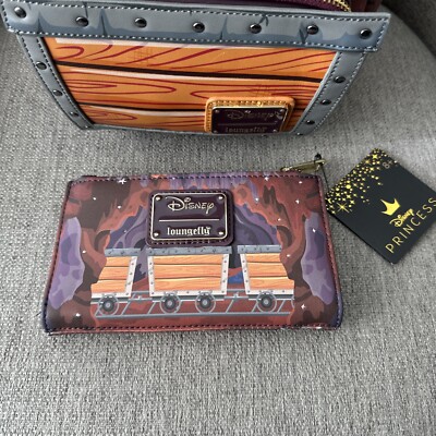 Disney Loungefly Snow White Seven Dwarfs Mine Cart Mini  display picture 3