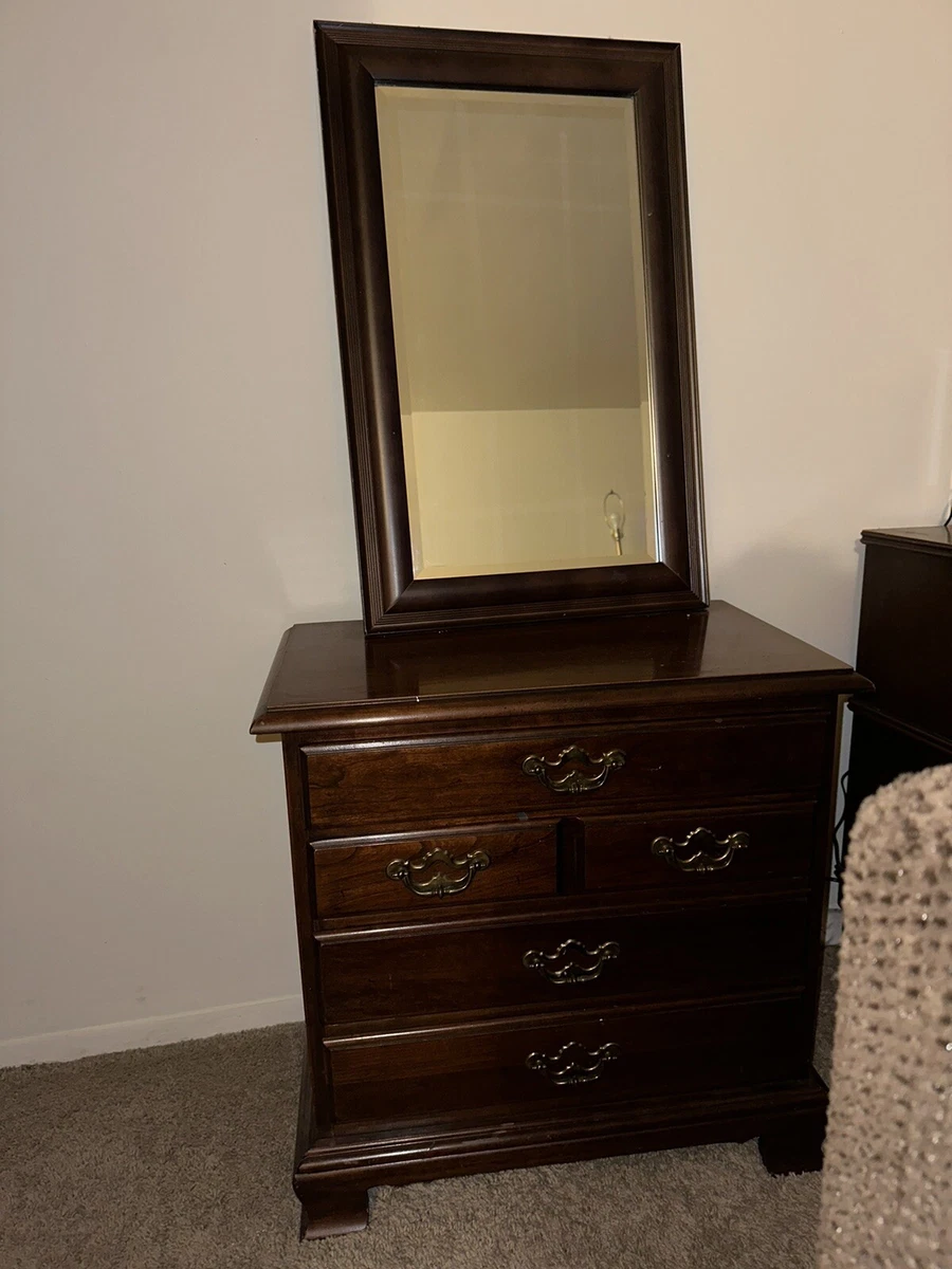 Thomasville Hemingway Furniture Nightstand Chest Traditional